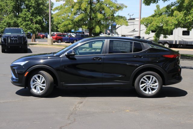 2025 Buick Envista Preferred photo 2