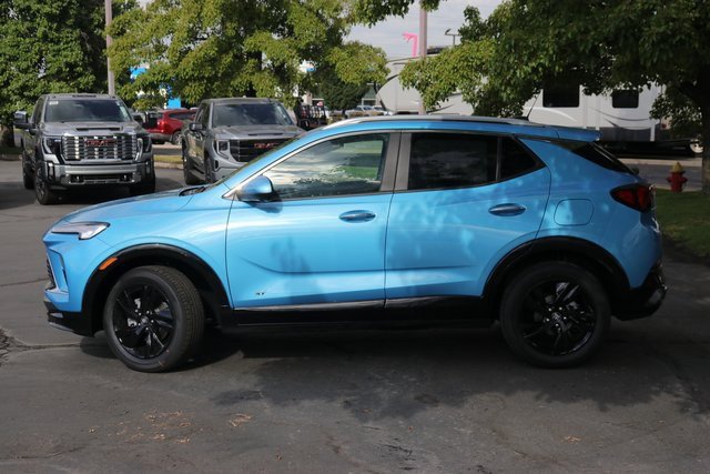 2026 Buick Encore GX Sport Touring photo 3