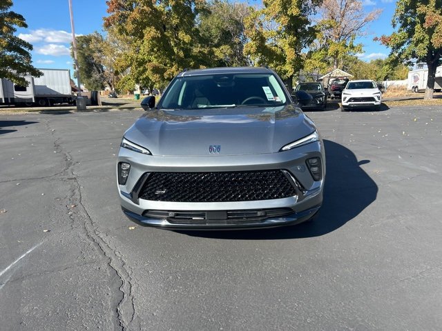 2025 Buick Envision Sport Touring photo 2