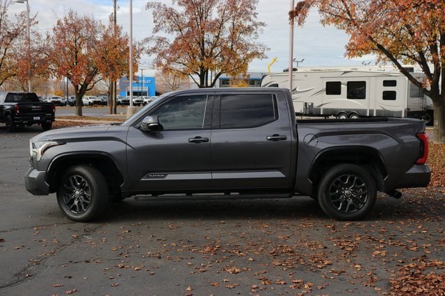 2023 Toyota Tundra Platinum CrewMax photo 3