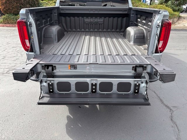 2026 GMC Sierra 1500 AT4 - Photo 10
