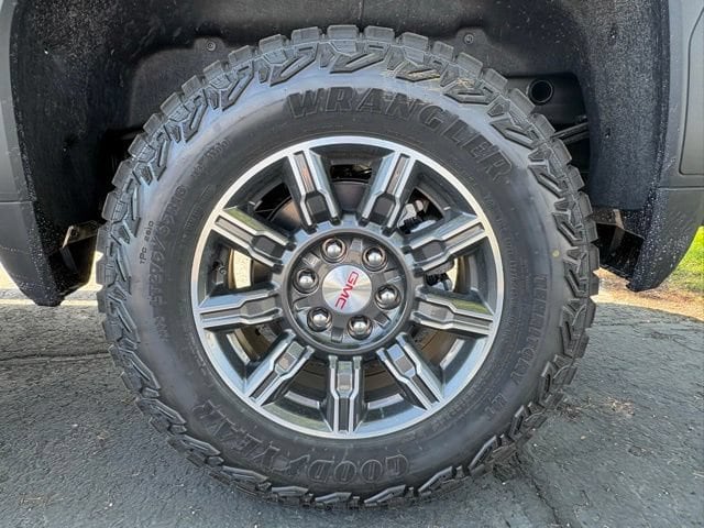 2026 GMC Sierra 1500 AT4 - Photo 11
