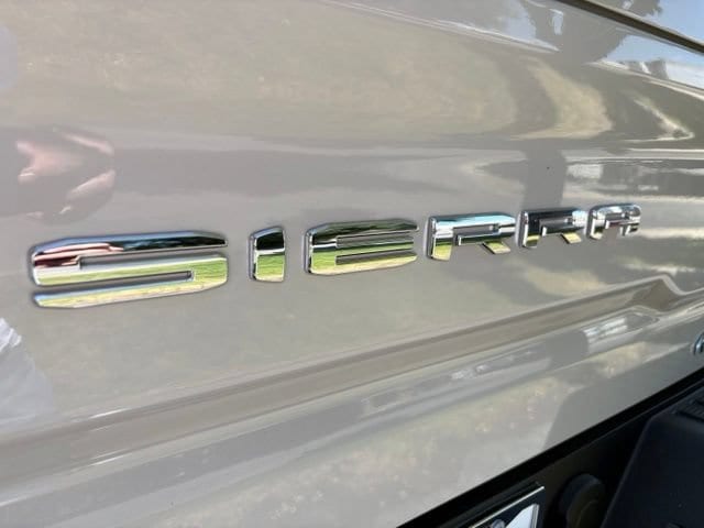 2026 GMC Sierra 2500HD AT4X - Photo 8