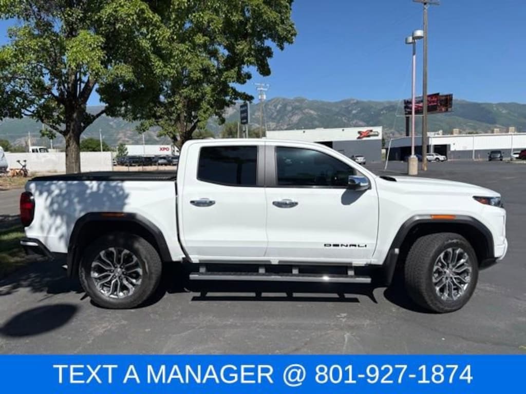 Used 2023 GMC Canyon Denali Truck Crew Cab
