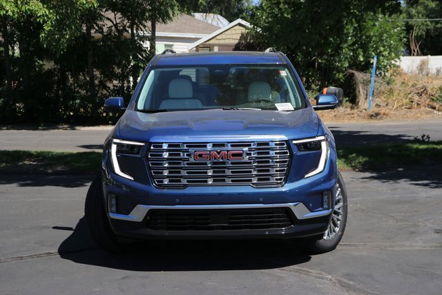 2026 Gmc Acadia Denali photo 2