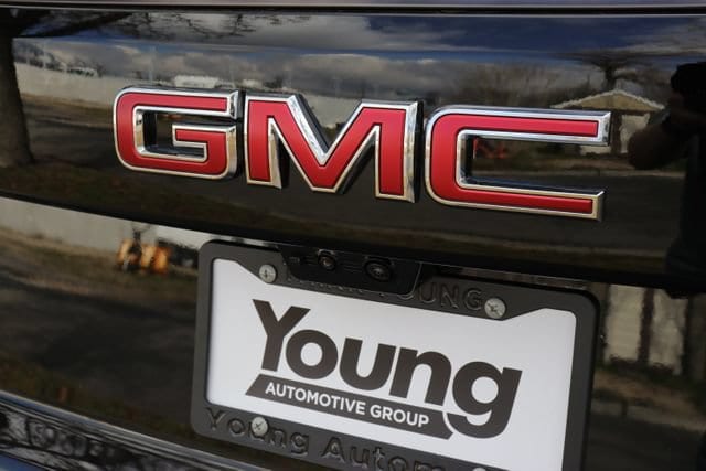 2026 GMC Yukon XL AT4 Ultimate - Photo 7