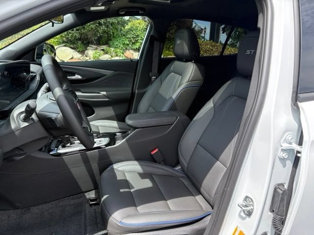 2026 Buick Envista Sport Touring - Photo 13