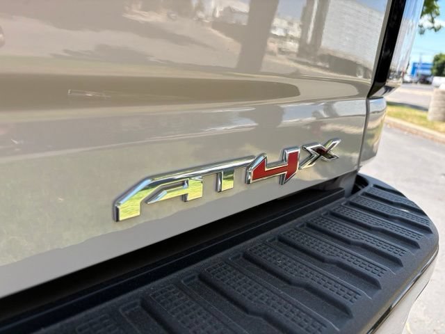 2026 GMC Sierra 2500HD AT4X - Photo 9