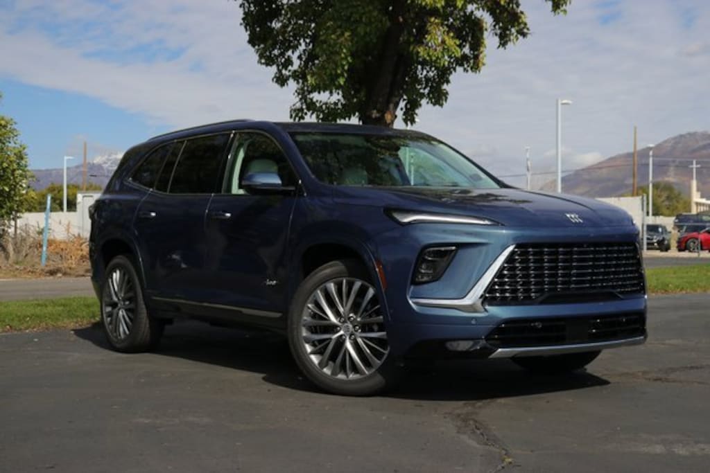 New 2026 Buick Enclave Avenir SUV