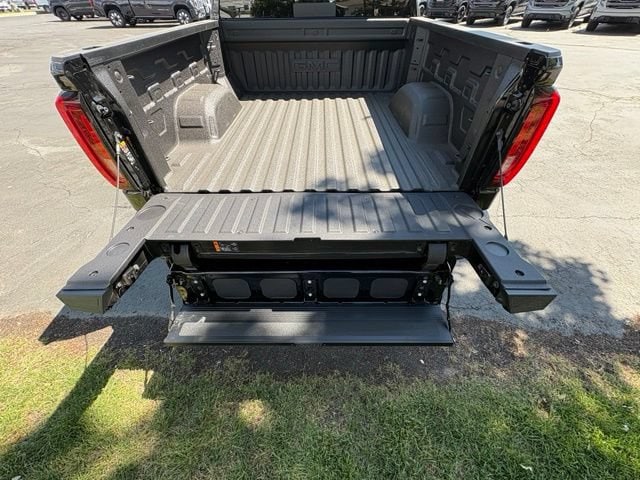 2026 GMC Sierra 1500 Denali - Photo 10