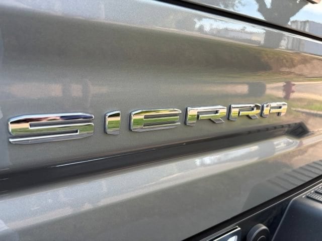 2026 GMC Sierra 1500 AT4 - Photo 8