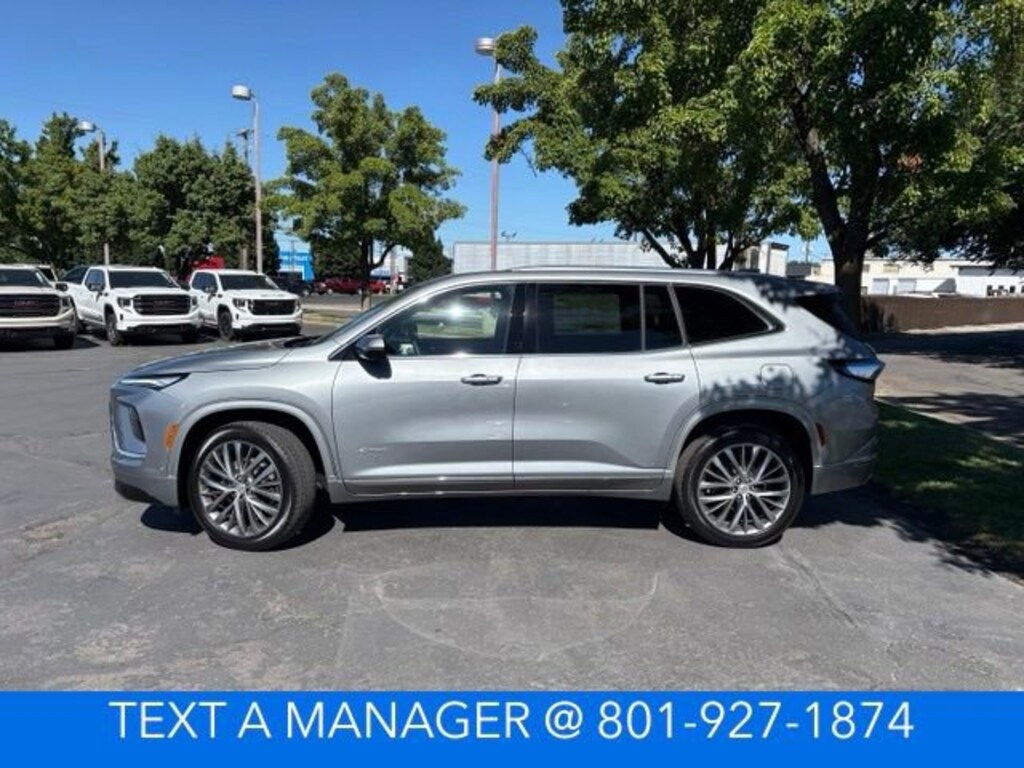 New 2026 Buick Enclave Avenir SUV