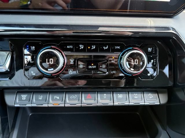 2026 GMC Sierra 2500HD AT4X - Photo 32