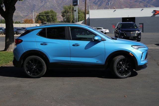 2026 Buick Encore GX Sport Touring photo 3