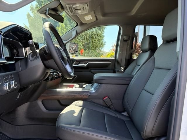 2026 GMC Sierra 3500HD SLT - Photo 21