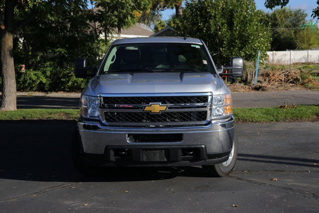 2014 Chevrolet Silverado 3500HD LT photo 2