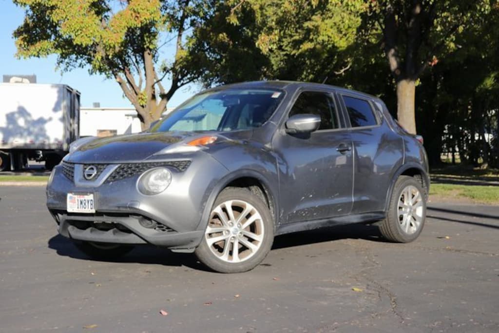 Used 2015 Nissan Juke S SUV