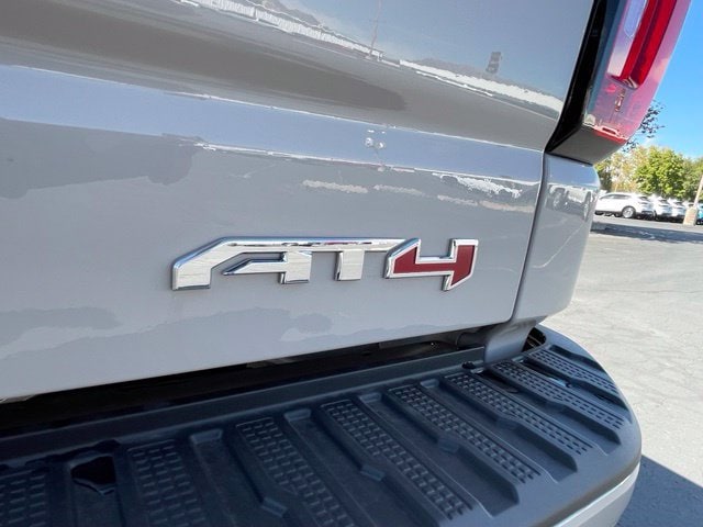 2026 GMC Sierra 1500 AT4 - Photo 8