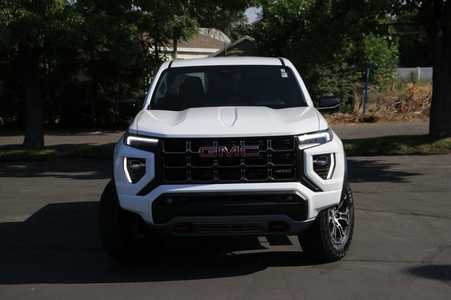 2024 Gmc Canyon AT4 photo 2