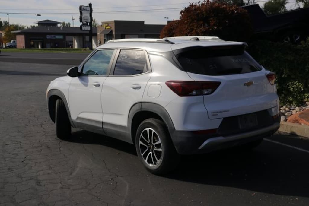 Used 2025 Chevrolet Trailblazer LT SUV