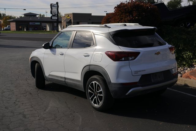 2025 Chevrolet Trailblazer LT photo 3