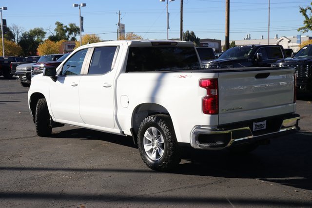 2022 Chevrolet Silverado 1500 LT photo 4