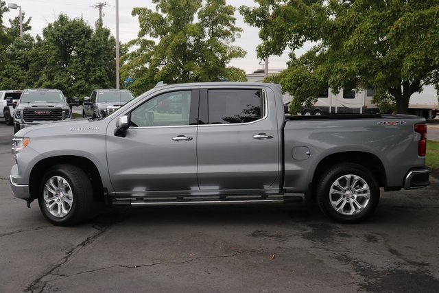 2024 Chevrolet Silverado 1500 LTZ photo 3