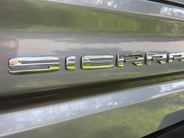 2026 GMC Sierra 1500 AT4 - Photo 9