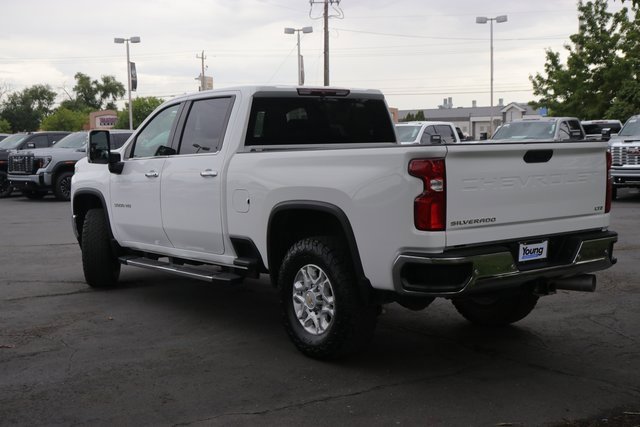 2022 Chevrolet Silverado 3500HD LTZ photo 4