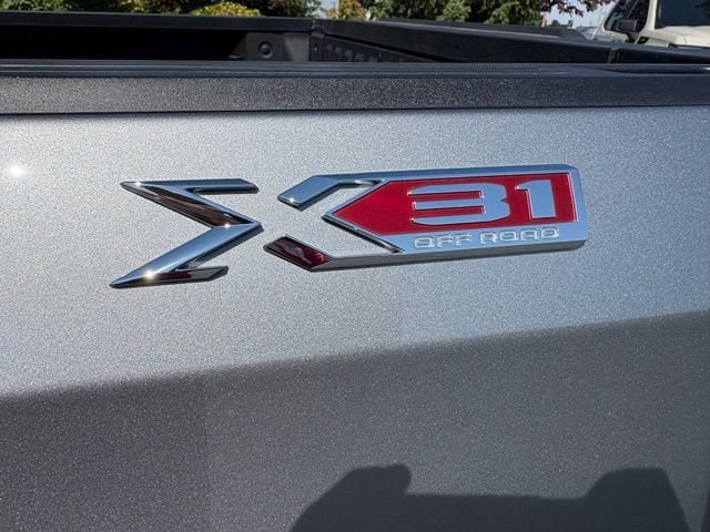 2026 GMC Sierra 1500 SLE - Photo 11