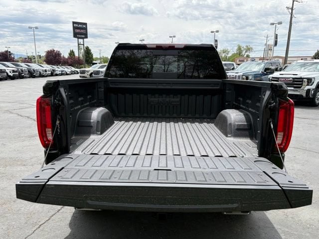 2026 GMC Sierra 1500 AT4 - Photo 9