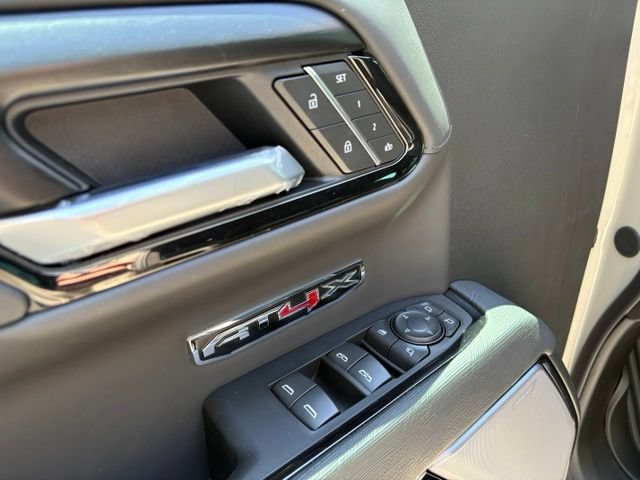 2026 GMC Sierra 1500 AT4X - Photo 21
