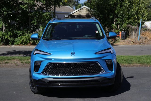 2026 Buick Encore GX Sport Touring photo 2