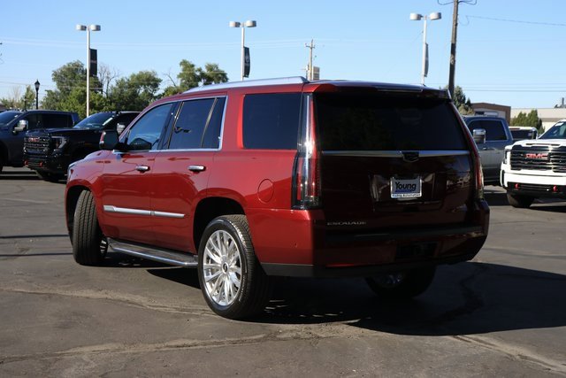 2019 Cadillac Escalade Premium Luxury photo 4