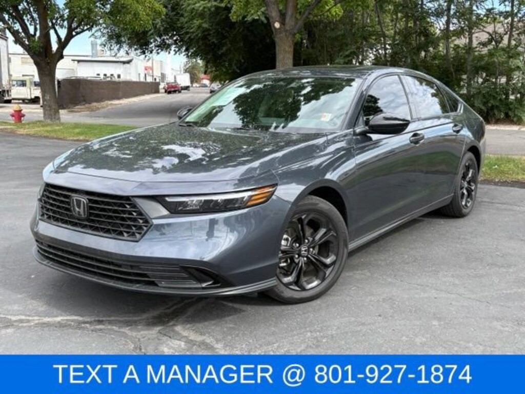 Used 2025 Honda Accord Sedan SE Sedan