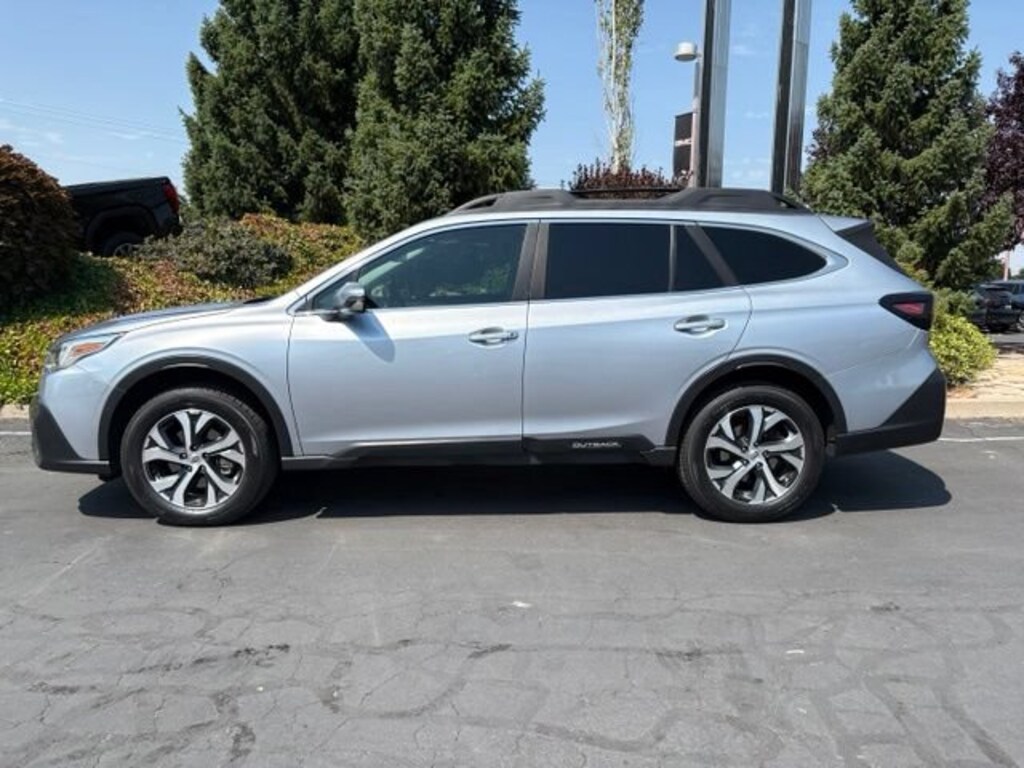 Used 2022 Subaru Outback Limited SUV