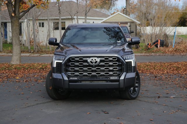 2023 Toyota Tundra Platinum CrewMax photo 2