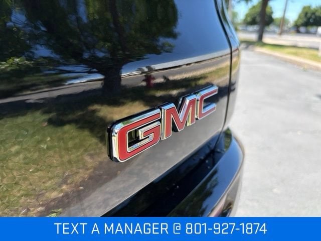 2026 GMC Acadia Denali - Photo 9