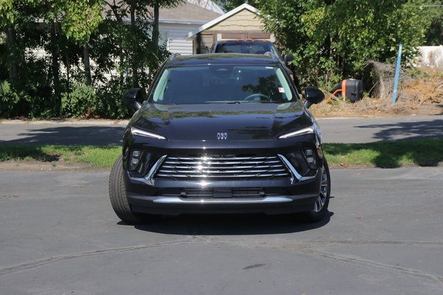 2025 Buick Envision Preferred photo 2