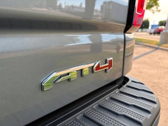 2026 GMC Sierra 1500 AT4 - Photo 9
