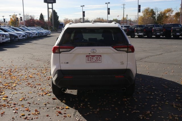 2025 Toyota RAV4 XLE photo 4