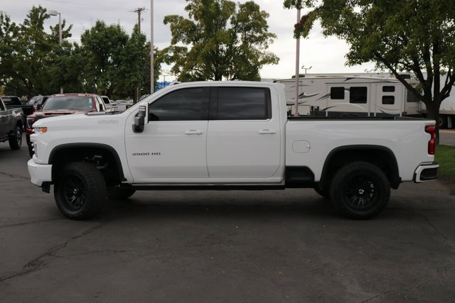 2023 Chevrolet Silverado 3500HD High Country photo 3