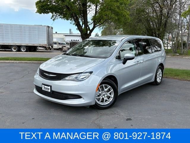 2023 Chrysler Voyager Van Passenger Van 