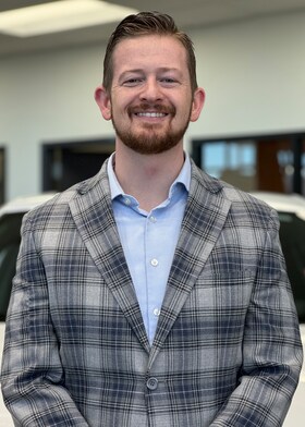 Staff member Travis Holt from ID_112f4b53c39d