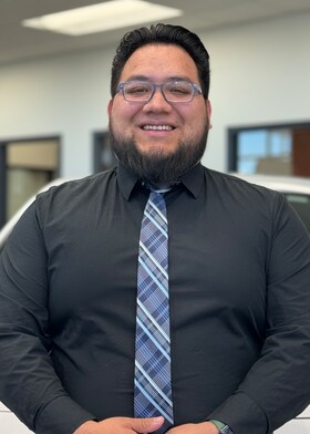 Staff member Rafael Castillo from ID_63e45d489b5d