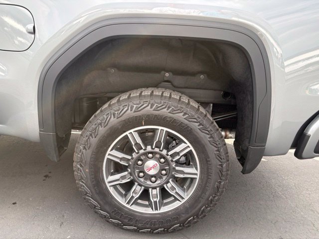 2026 GMC Sierra 1500 AT4 - Photo 11