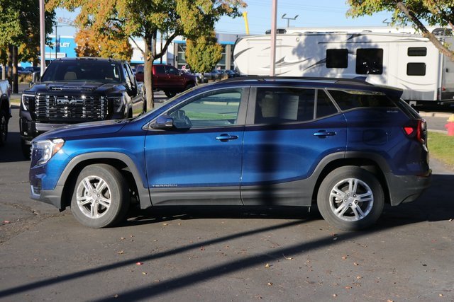 2022 Gmc Terrain SLE photo 3