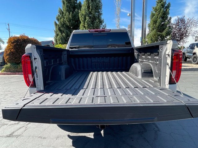 2026 GMC Sierra 1500 AT4 - Photo 9