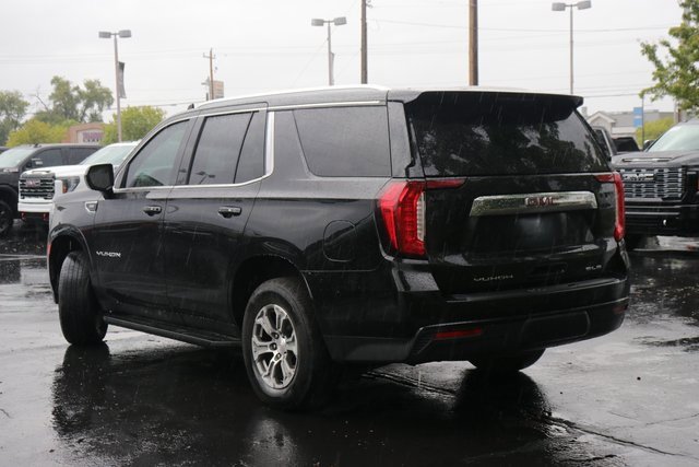 2022 Gmc Yukon SLE photo 4