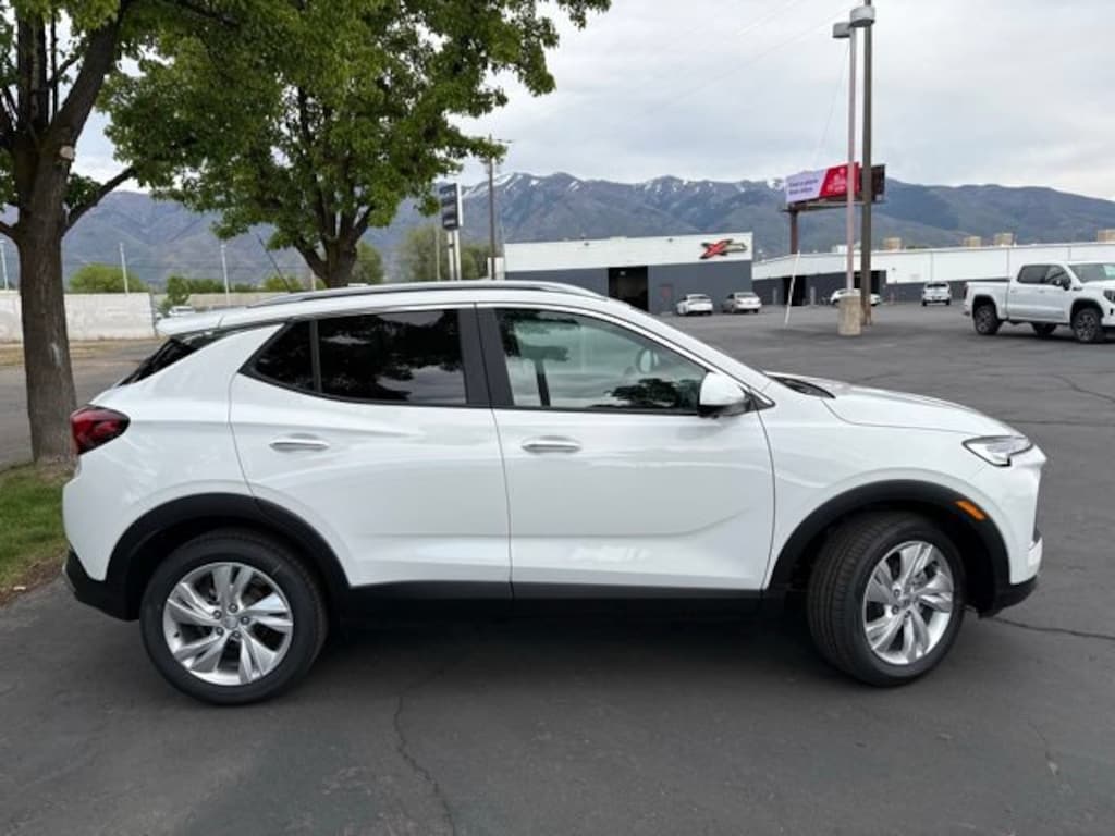 New 2026 Buick Encore GX Preferred SUV